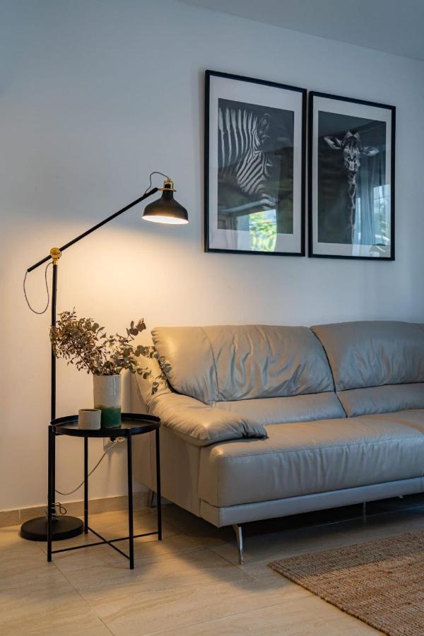 City Home Boekarest Buitenkant foto